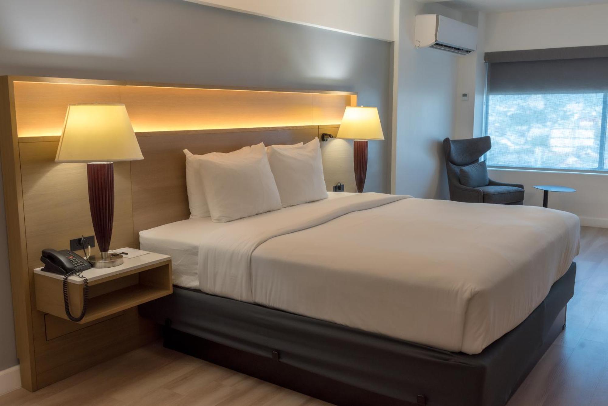 Radisson Hotel Trinidad Port of Spain Экстерьер фото