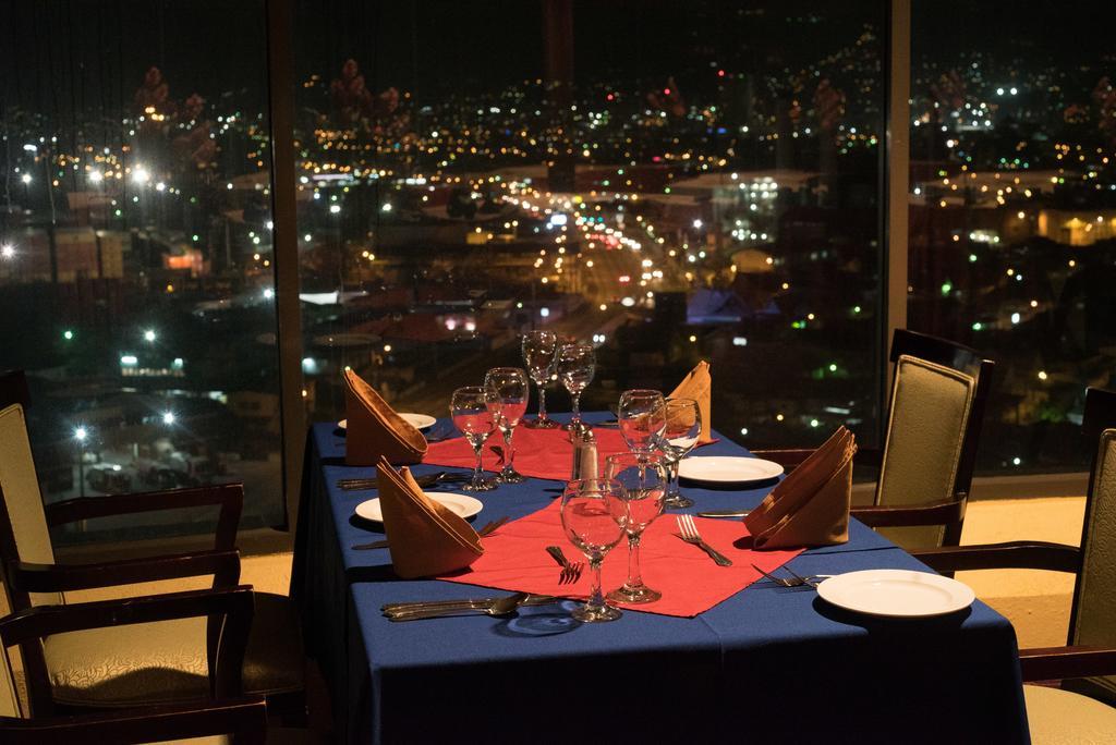 Radisson Hotel Trinidad Port of Spain Экстерьер фото