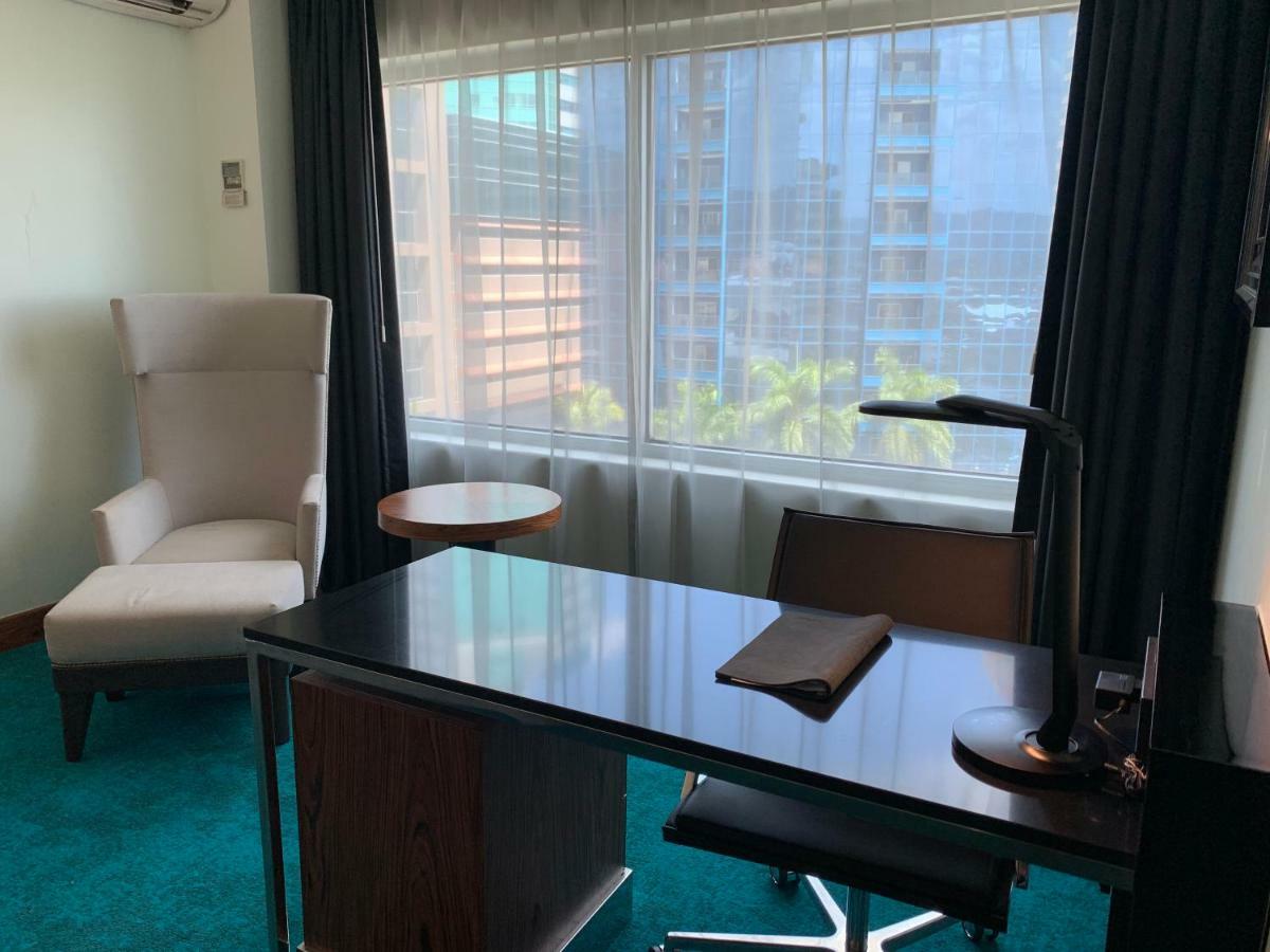 Radisson Hotel Trinidad Port of Spain Экстерьер фото